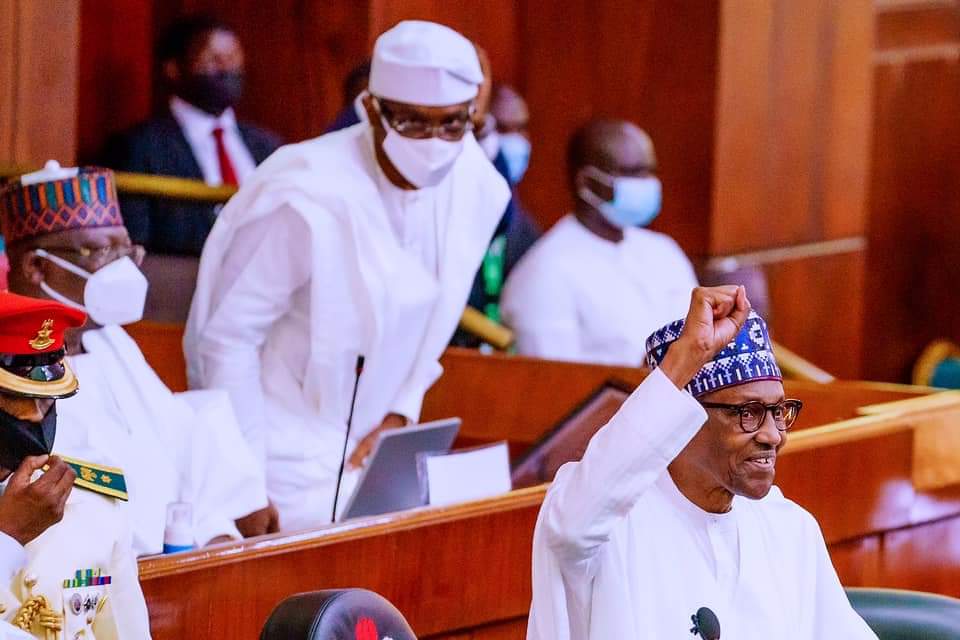 PHOTOS: Buhari Presents 2022 Budget To NASS