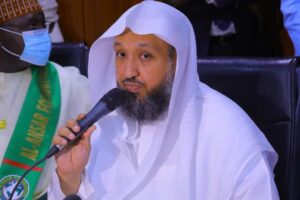 Holy Ka’aba’s Imam Visits Zulum (Photos)