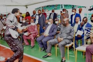 PHOTOS: Obaseki And Others Pay Last Respect To Victor Uwaifo
