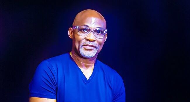 RMD Hosts 'The Book I’m Reading' On Radio Now
