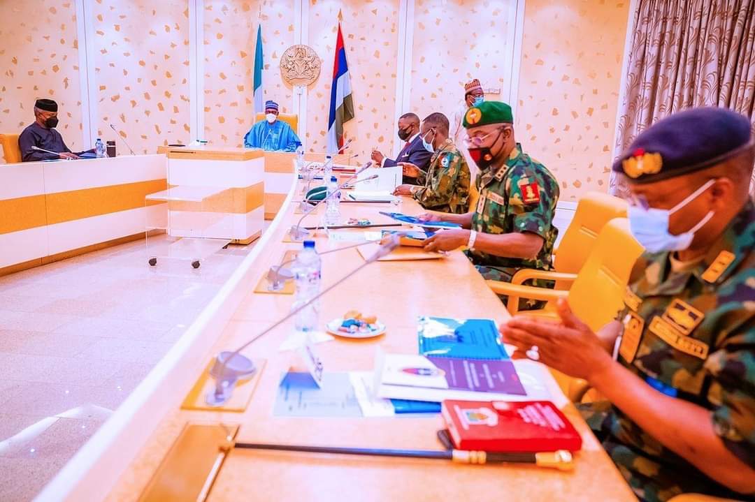 Buhari Charges Service Chiefs To Crush Terrorists Before 2023