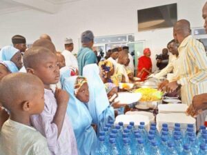 PHOTOS: Niger Governor Receives Freed Islamiyya Pupils 