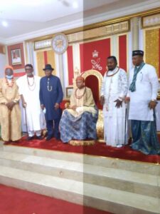 PHOTOS: Goodluck Jonathan Visits Olu Of Warri
