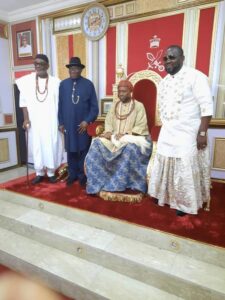 PHOTOS: Goodluck Jonathan Visits Olu Of Warri