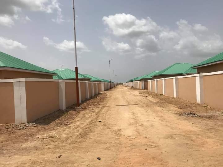 FG Hands Over 1000 Housing Units To IDPs In Borno