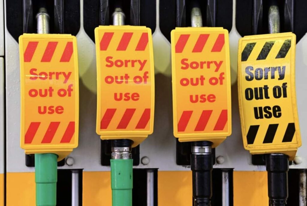 PHOTOS: Fuel Scarcity Hits UK 