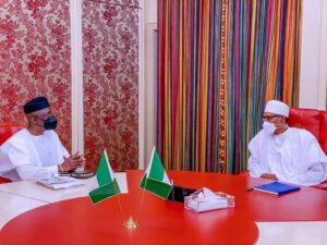 PHOTOS: Buhari Meets Pastor Bakare