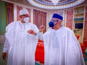 PHOTOS: Buhari Meets Pastor Bakare