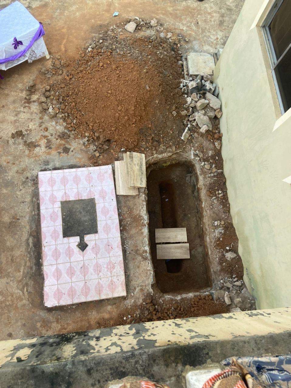 PHOTOS: Remains Of Baba Suwe Laid To Rest