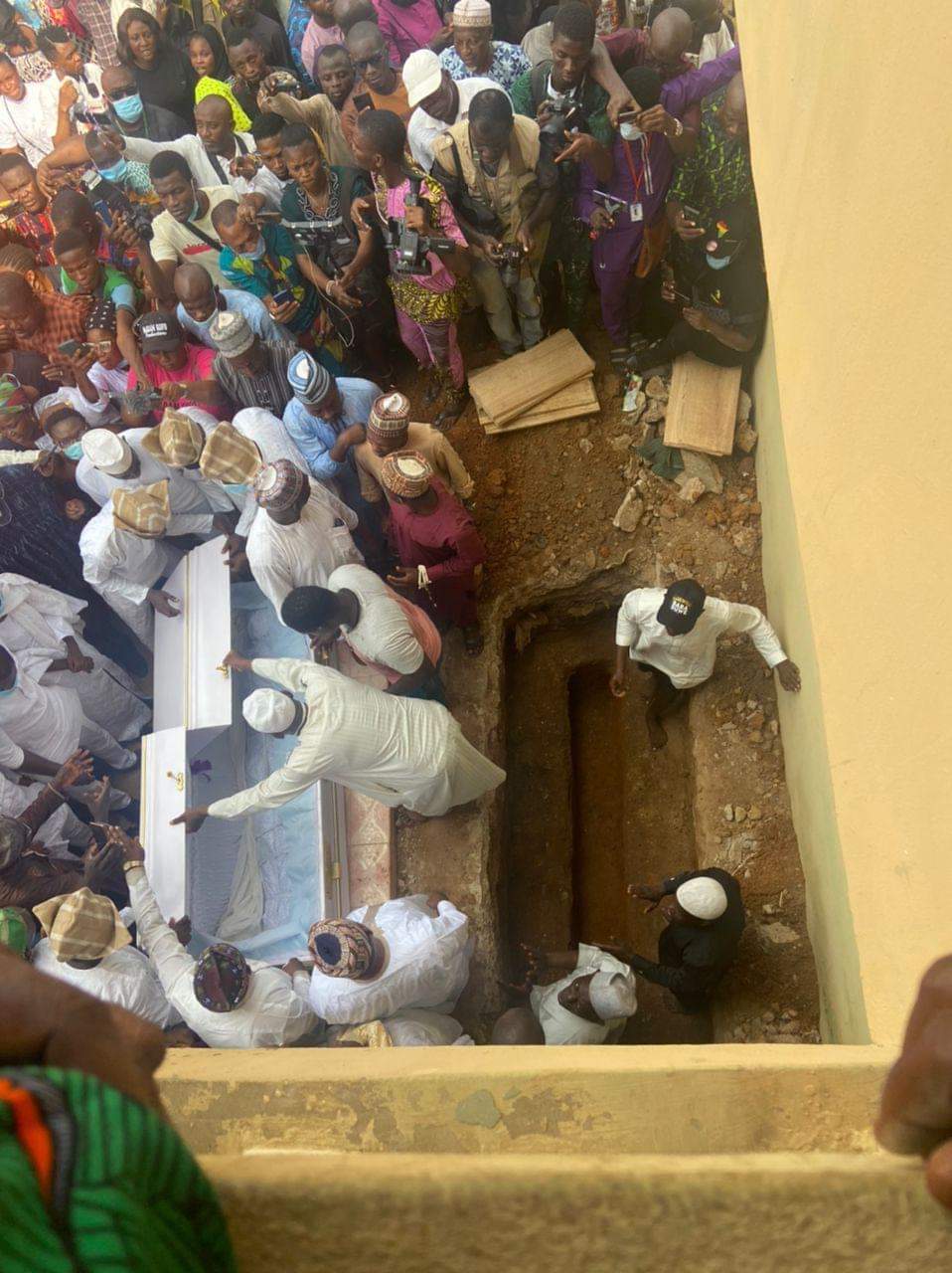 PHOTOS: Remains Of Baba Suwe Laid To Rest
