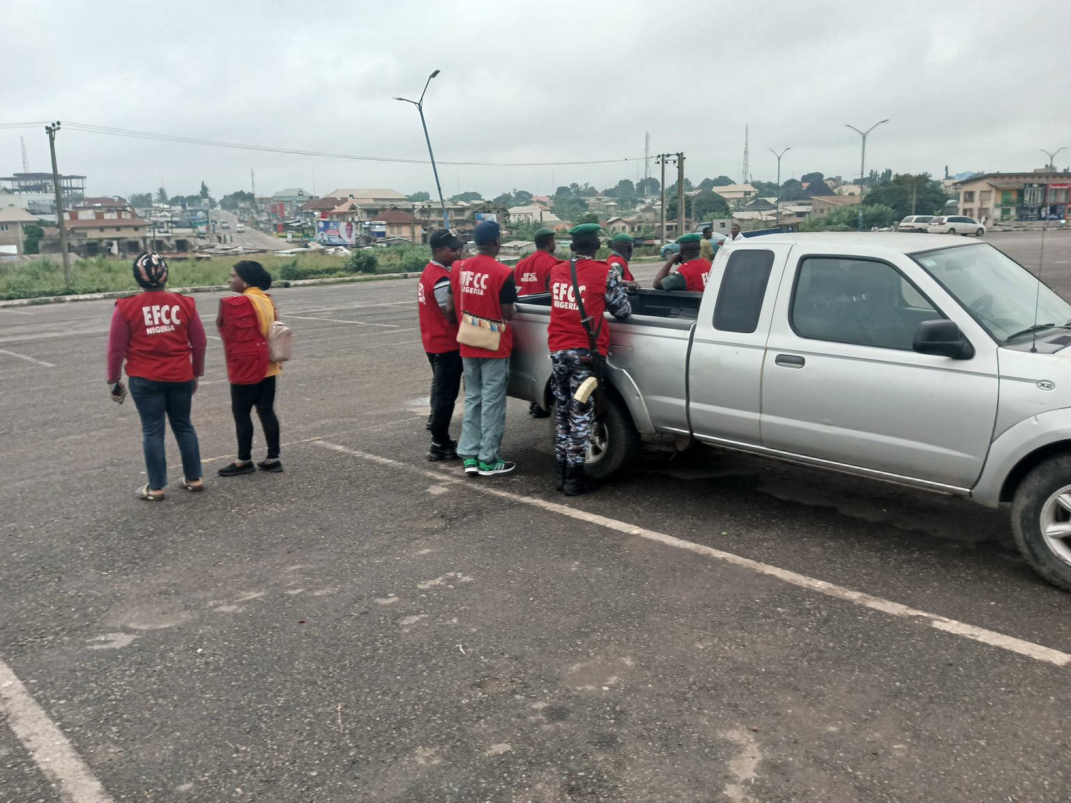 PHOTOS: EFCC Operatives Storm Osun To Curb Vote Buying