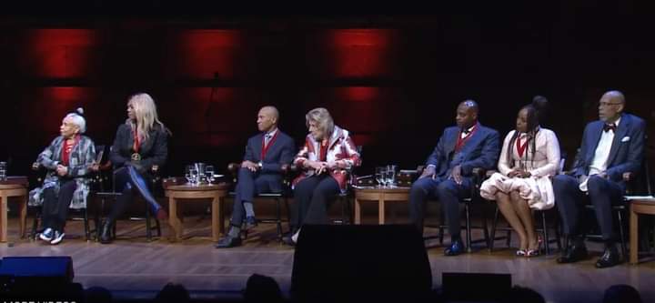 PHOTOS: Chimamanda Adichie Receives Havard’s Highest Honour