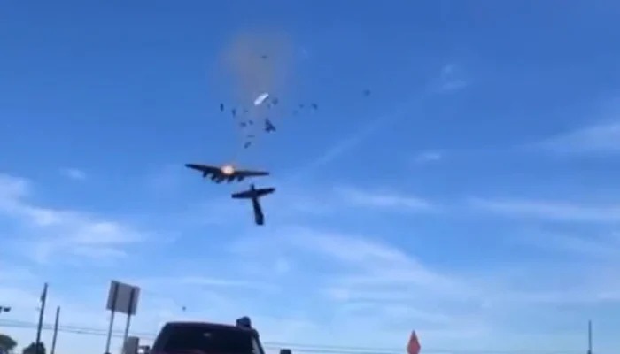 Military Planes Collide During Air Show