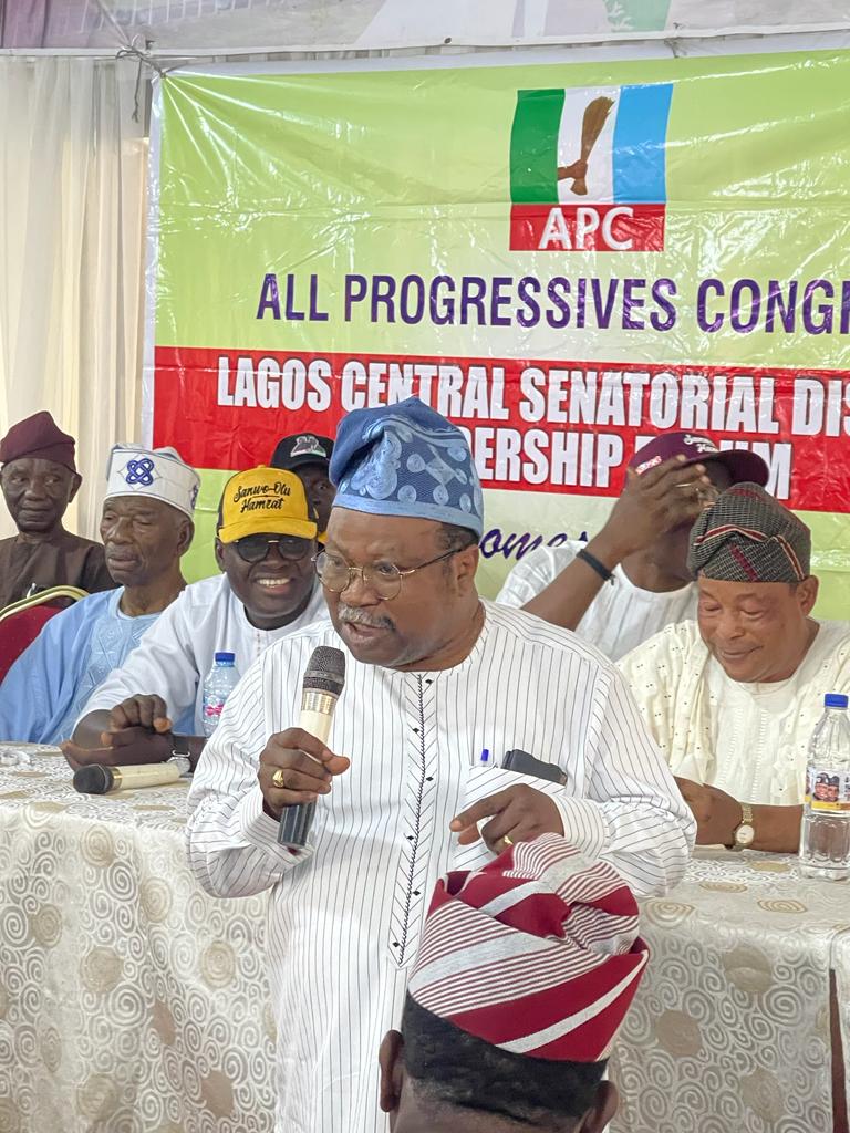 BREAKING: Lagos Labour Party Candidate Decamps To APC, Endorses Sanwo-Olu [Photos]