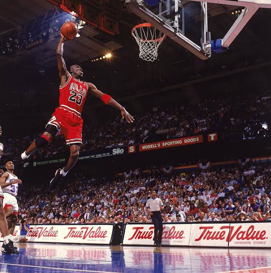 Greatest Basketballer Of All Time - Micheal Jordan's Biography And Net ...