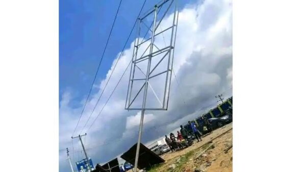 Five Electrocuted And Four Hospitalised While Erecting Billboard