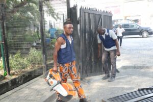 Lagos Begins Removal Of Inner Gates In Lekki