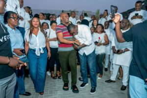 Tony Elumelu Reunites With His Standard Trust Bank Team