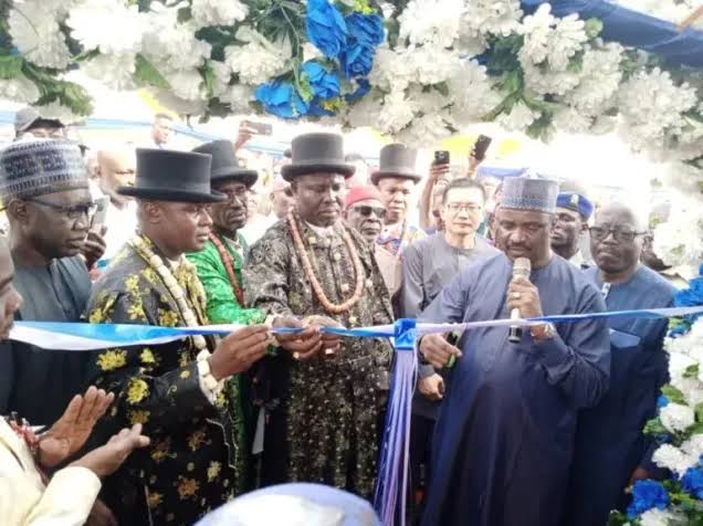 FG Inaugurates PH-Aba Train Service - Declares Free Ride For Four Days