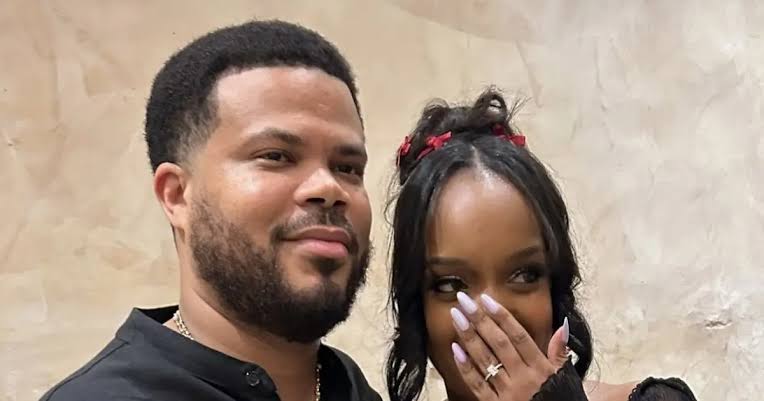 Davido's Manager Asa Asika Proposes To Girlfriend