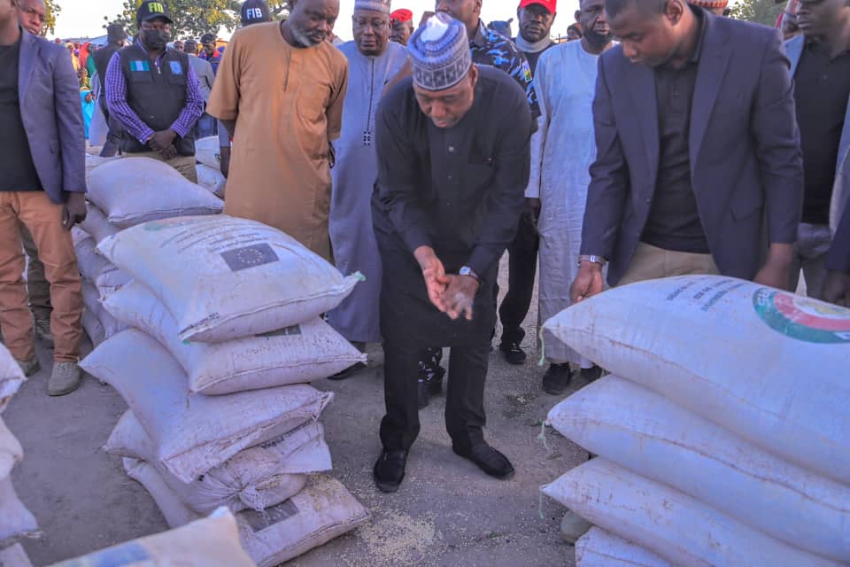 Zulum Flags-Off Distribution Of 100 Trucks Of Food Items To Flood Ravaged Ngala Council