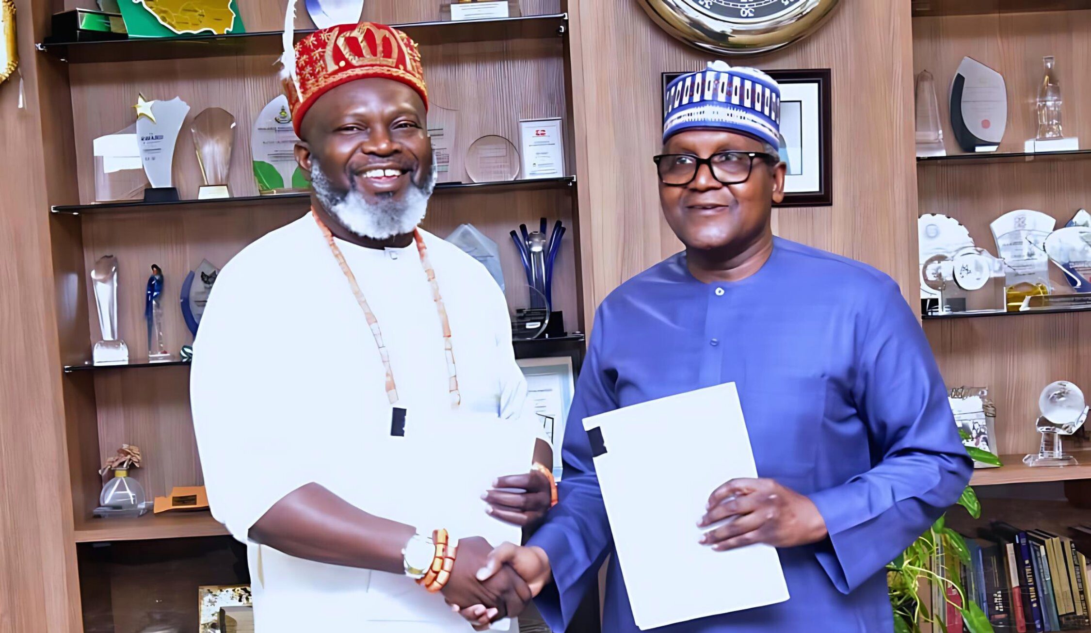 NNPC And Dangote Refinery Sign 10-year Gas Supply Deal 