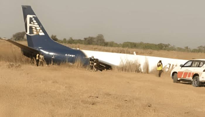 Cargo Plane Crash-Lands In Abuja