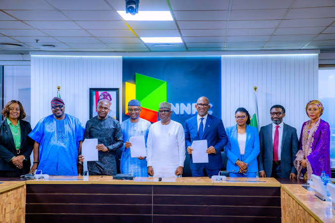NNPC And Suppliers Sign 20-Year Gas Supply Deal With NLNG