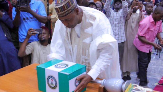 Massive Crowd Turns Out As Zulum Presents N890.33 Billion Appropriation Bill