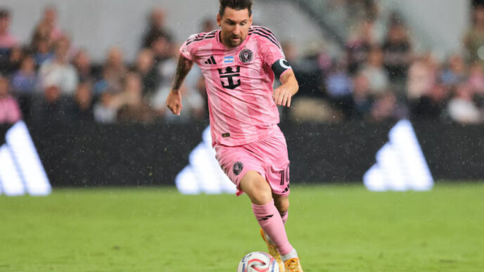 Messi Suffers Hamstring Fatigue Weeks Before World Cup
