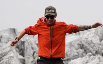 US Climber Tyler Andrews Breaks Everest Speed Record